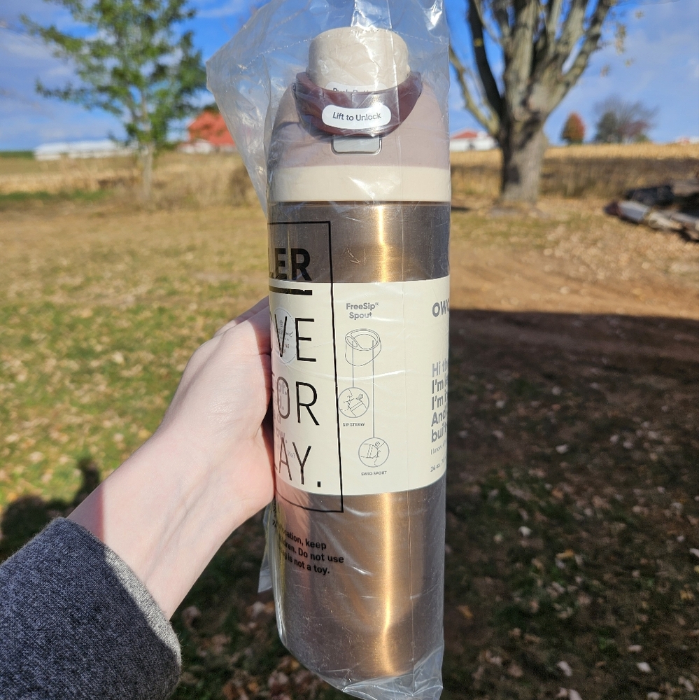Owala 24 Oz Freesip Copper Bells